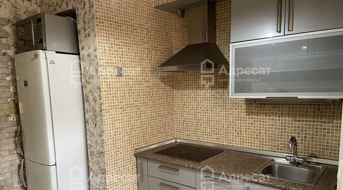 квартира г Волгоград р-н Кировский ул Армавирская 13 фото 3