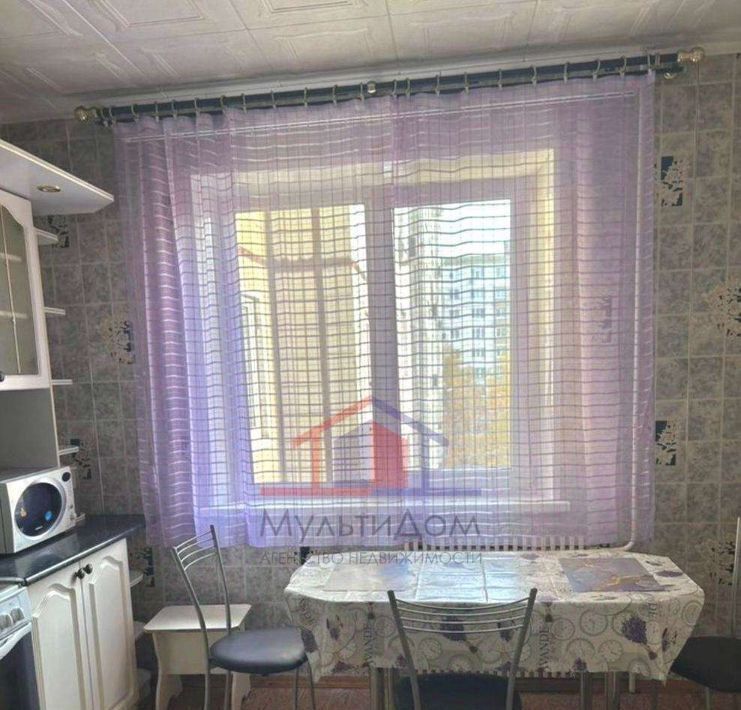 квартира г Старый Оскол Восточный микрорайон 14А фото 2
