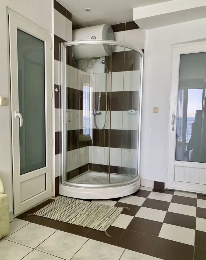комната г Алушта п Утес ул Гагариной 25/42 фото 16