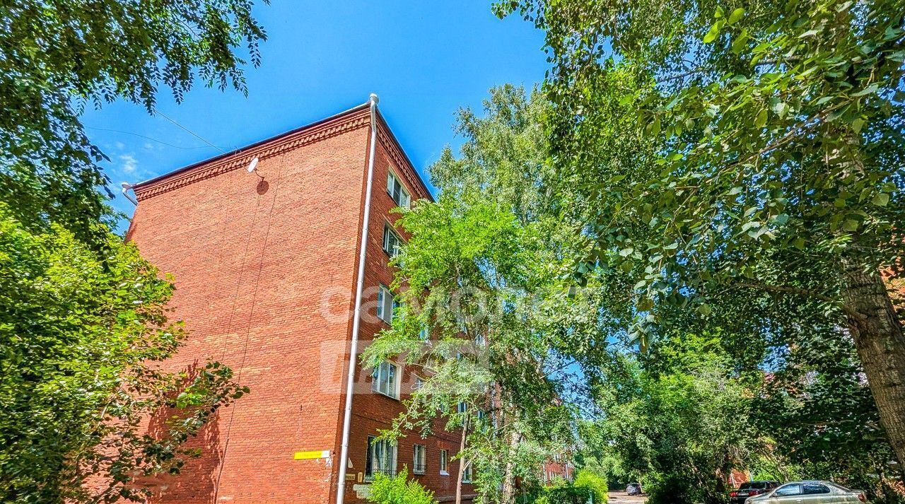 квартира г Омск р-н Центральный ул 2-я Барнаульская 11в пос. Амурский фото 16