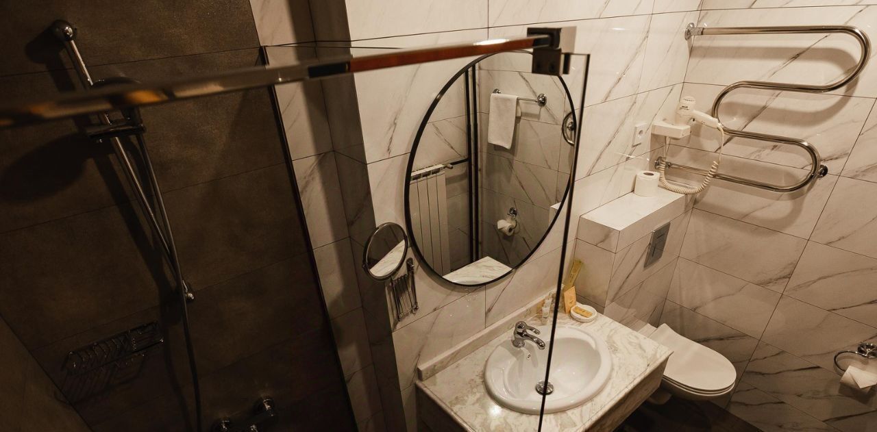 комната г Астрахань р-н Кировский ул Красная Набережная 3/24 фото 3