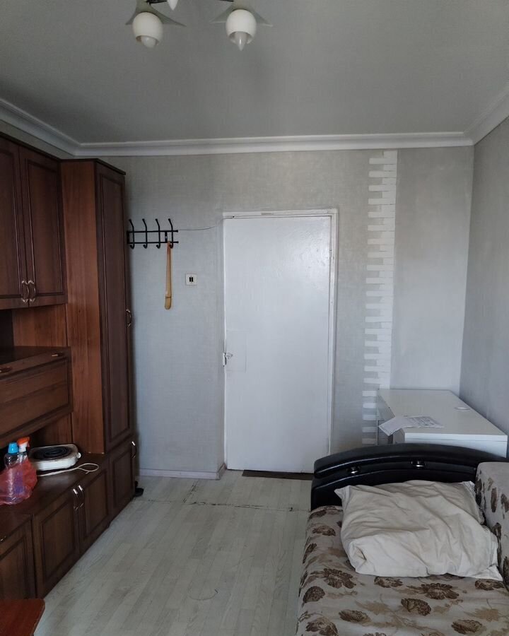 комната г Колпино ул Красных Партизан 10 р-н Колпинский фото 3