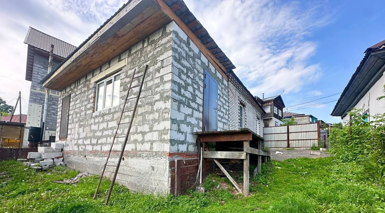 дом г Барнаул р-н Центральный ул Ломоносова 7 фото 2