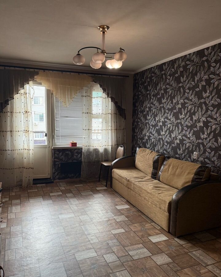квартира г Астрахань р-н Кировский ул Куликова 38к/1 фото 1