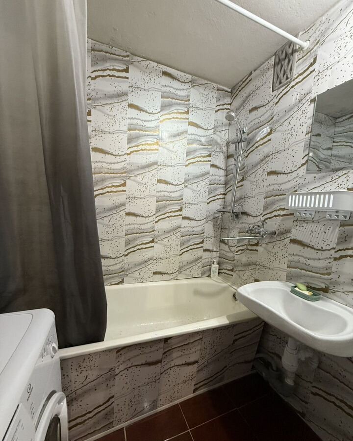 квартира г Астрахань р-н Кировский ул Куликова 38к/1 фото 8