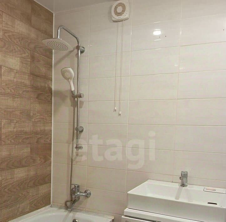 квартира г Батайск ул Коммунистическая 205 фото 3