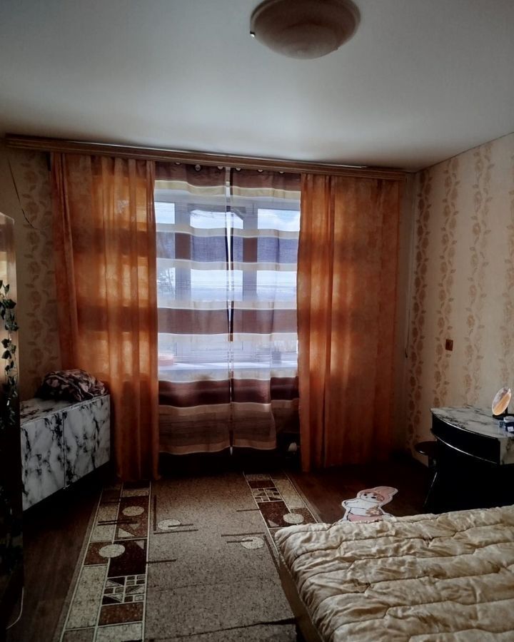 квартира г Старый Оскол ул Калинина 1/4 фото 4