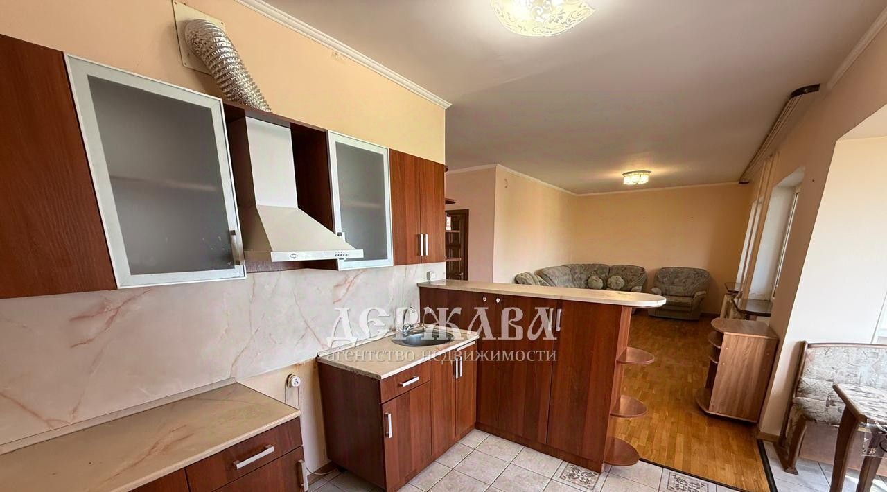 квартира г Старый Оскол мкр Зеленый Лог 4 фото 3