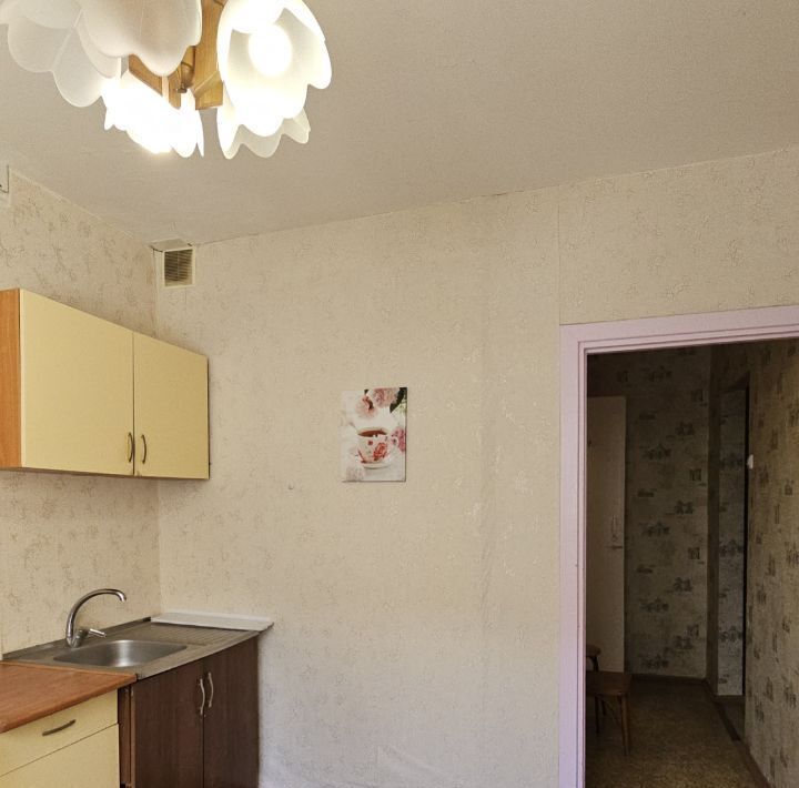 квартира г Челябинск р-н Курчатовский ул Салавата Юлаева 22 фото 12