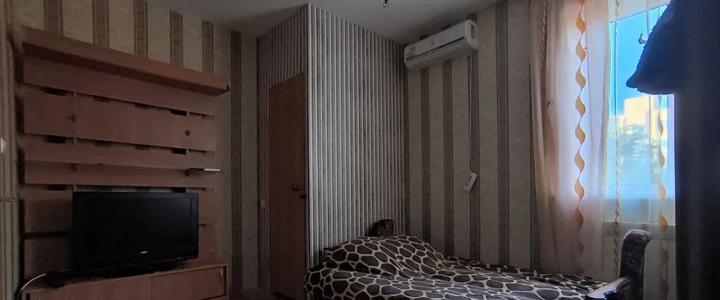 комната р-н Ейский г Ейск ул Павлова 98 фото 1