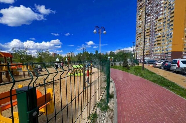 р-н Железнодорожный ул Суворова 122б фото