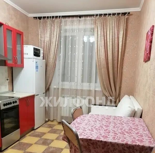 квартира г Новосибирск Маршала Покрышкина ул Фрунзе 49 фото 1