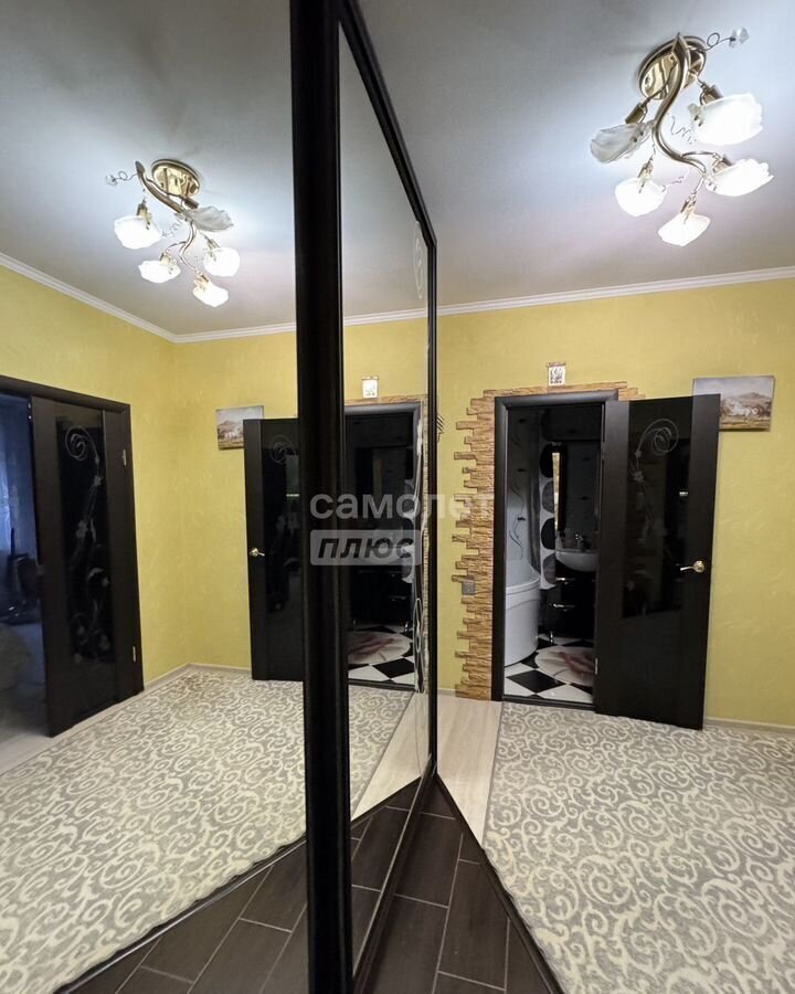 квартира г Астрахань р-н Советский ул Космонавтов 18к/3 фото 20