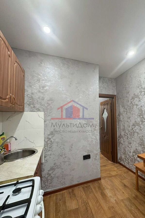 квартира г Старый Оскол ул Комсомольская 42 фото 2