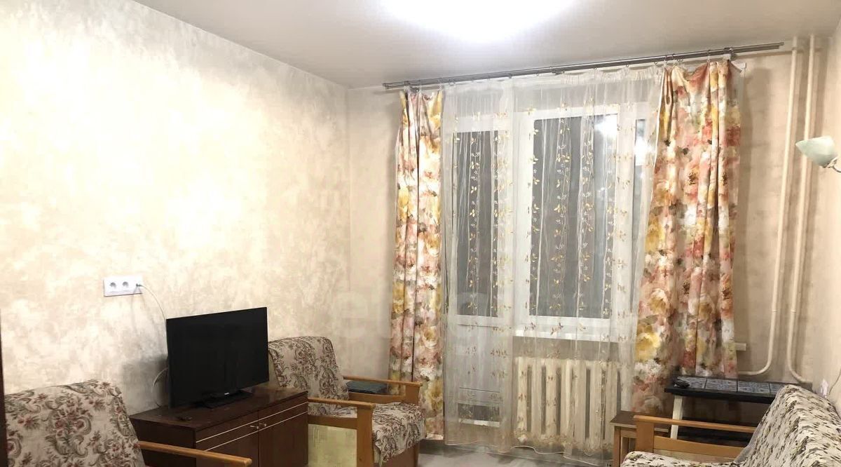 квартира р-н Киришский г Кириши ул Мира 19 фото 1