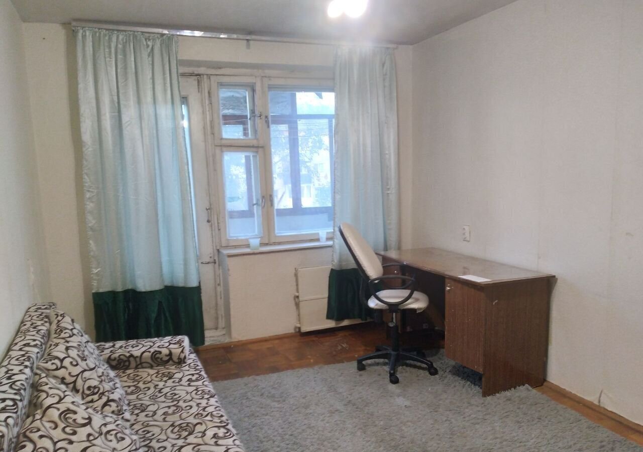 квартира г Тюмень р-н Центральный ул 50 лет Октября 30 фото 3
