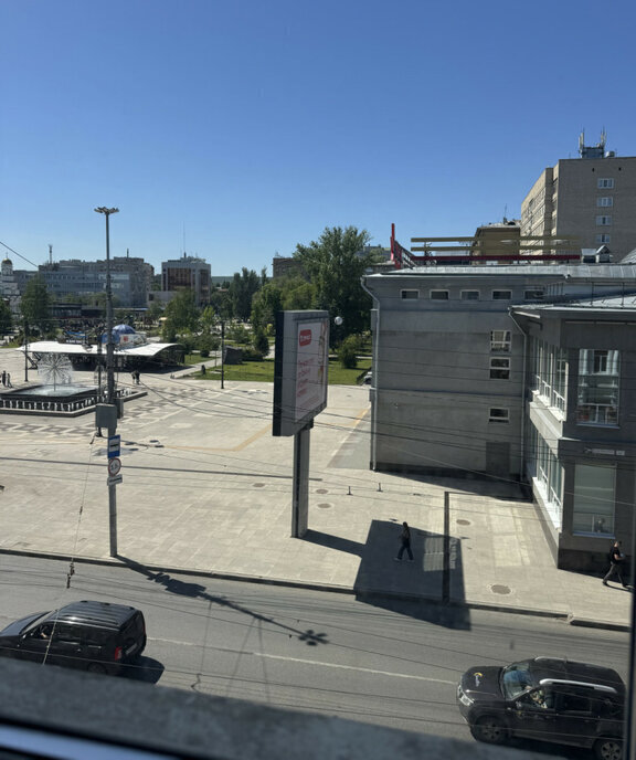 офис г Саратов р-н Фрунзенский ул им Чапаева В.И. 68/70 фото 1