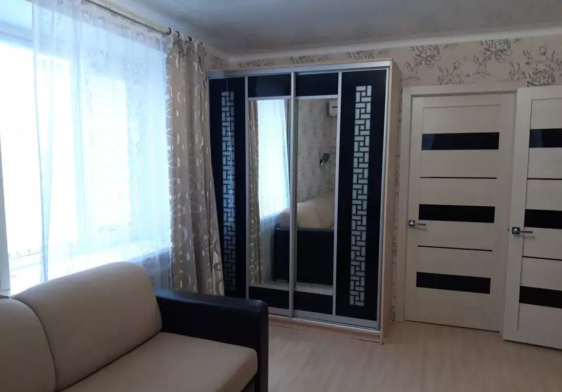 квартира р-н Ейский г Ейск ул Коммунистическая 47/1 фото 5