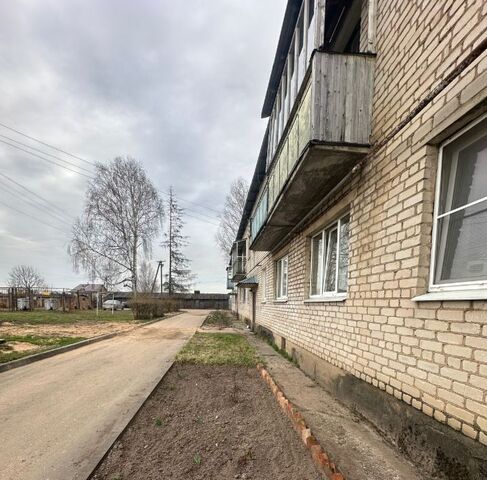 р-н Новосокольнический г Новосокольники ул Тракторная 25 фото р-н Новосокольнический г Новосокольники ул Тракторная 25 фото
