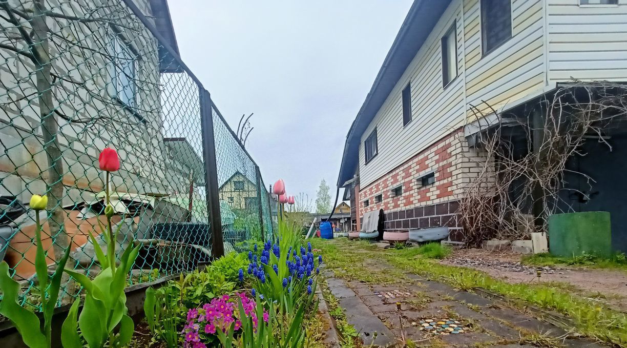 Продам дом микрорайон Чёрная Речка в городе Сертолово в районе Всеволожском  Озерки 104.0 м² на участке 6.0 сот этажей 3 5650000 руб база Олан ру  объявление 59915548