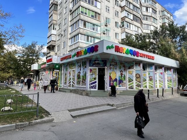 торговое помещение р-н Центральный дом 20 фото