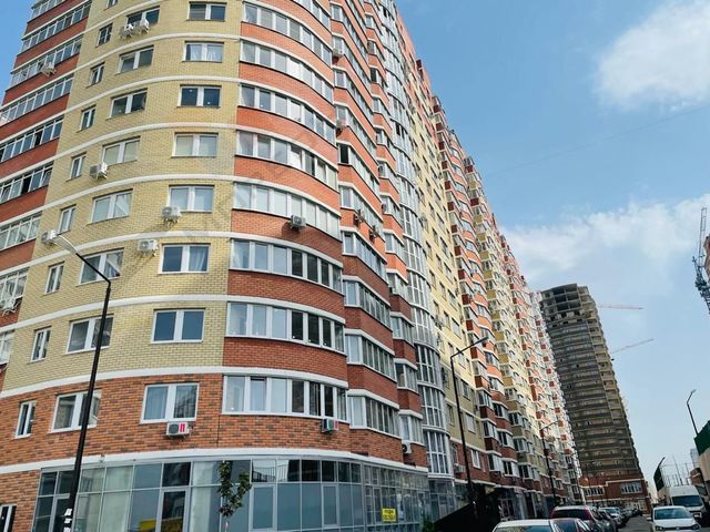 г Краснодар мкр им Петра Метальникова ул им. Цезаря Куникова 24к/2 Прикубанский округ фото