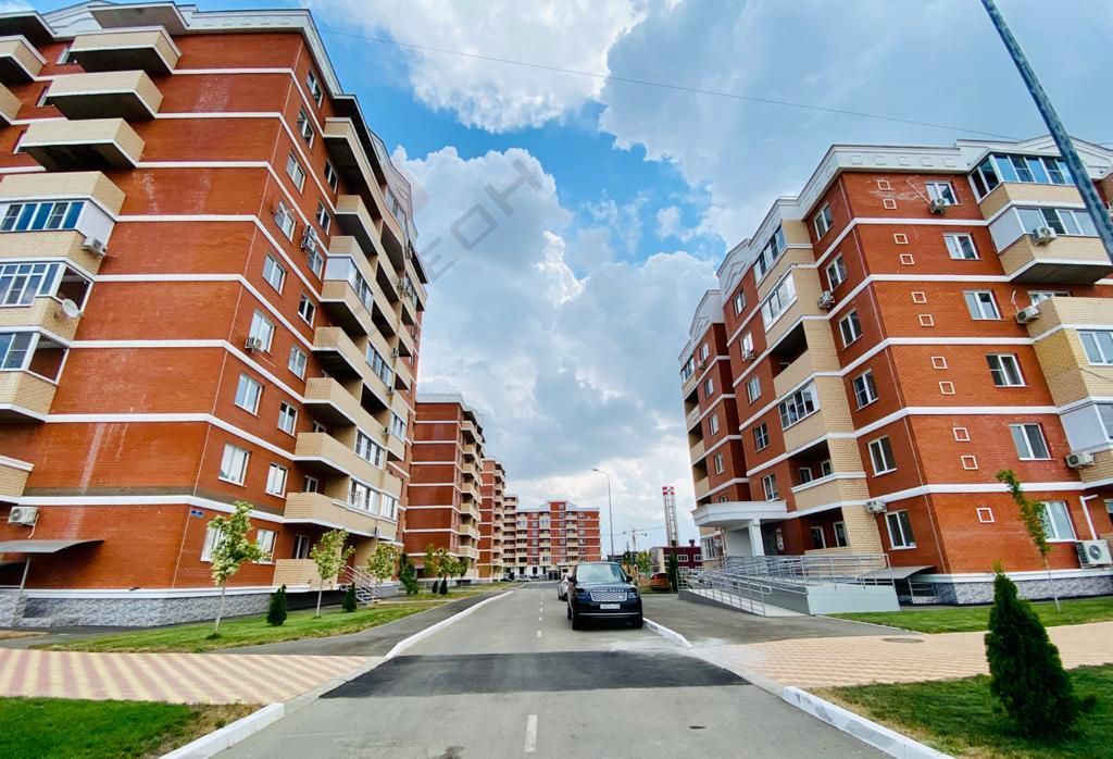 квартира г Краснодар ул им. Героя Хабибуллина 6 фото 1