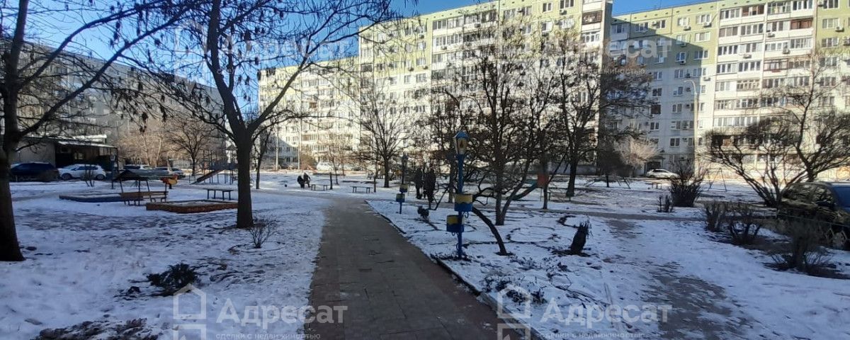 квартира г Волгоград р-н Дзержинский район Семь Ветров ул им. Константина Симонова 34 фото 4