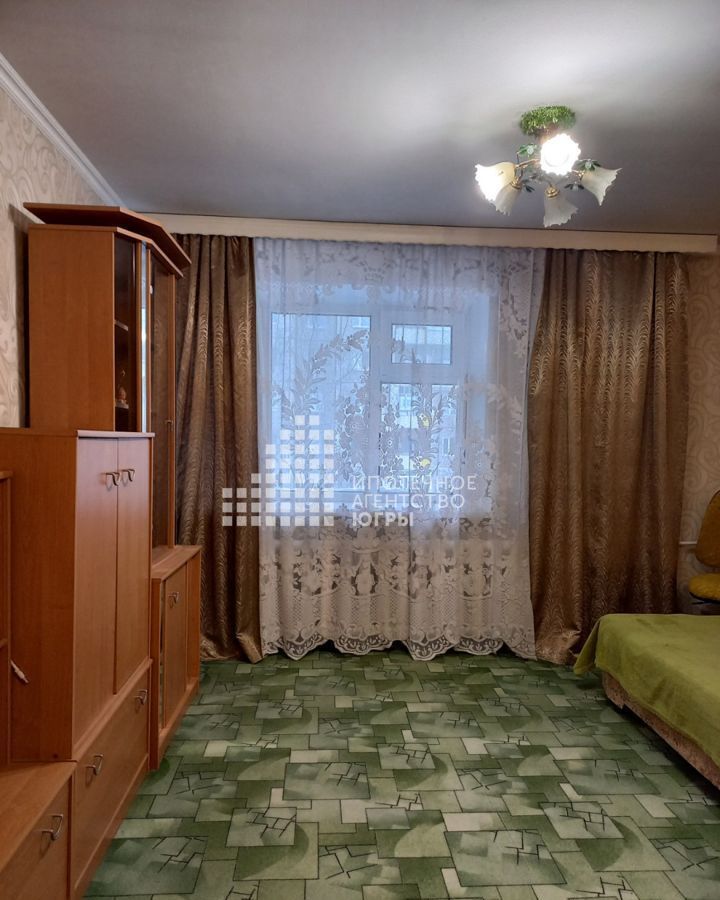 комната г Нижневартовск ул Мира 16 фото 1