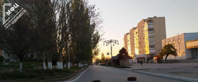 торговое помещение г Щелкино пл. Крымской весны фото