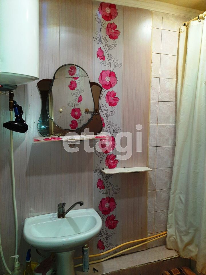 квартира г Симферополь р-н Киевский 1130-й квартал ул Беспалова 154 фото 6
