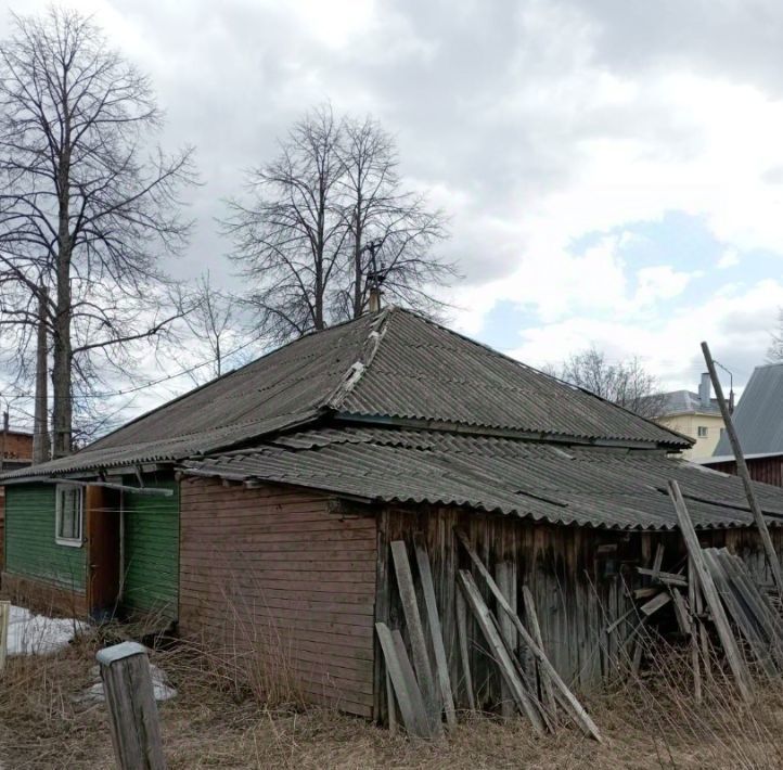 дом р-н Харовский г Харовск ул Вокзальная 9 фото 4