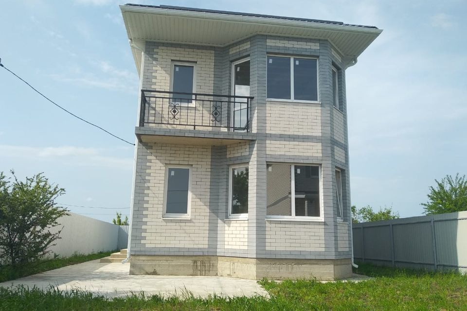 дом г Краснодар п Российский ул им. Комарова В.М. фото 1