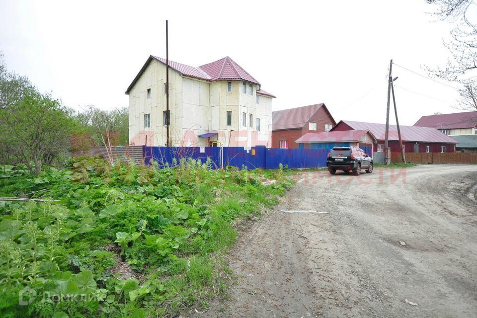 дом г Южно-Сахалинск ул Имени Александра Матросова 1а фото 1