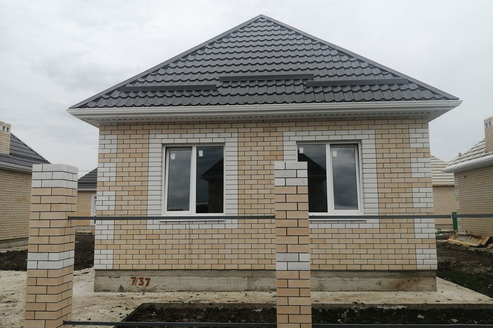 дом г Краснодар п Российский ул им. Комарова В.М. 69/29а фото 1