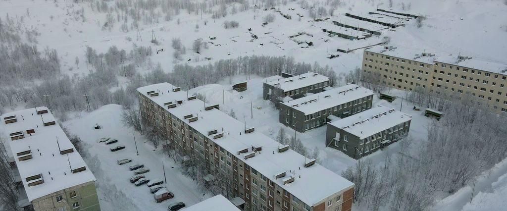 квартира г Кировск ул Кирова 42 фото 15