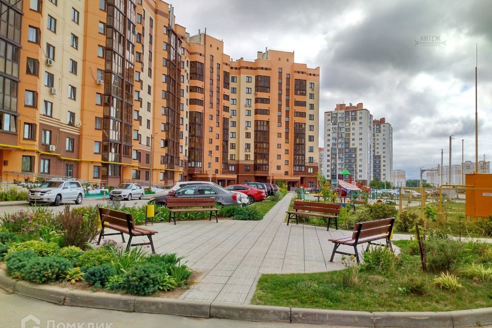 квартира г Калуга ул Фомушина 33 городской округ Калуга фото 1