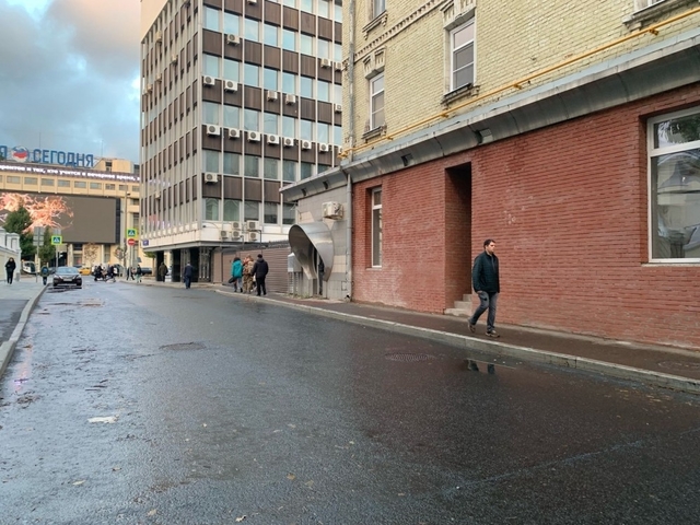 торговое помещение метро Парк культуры фото