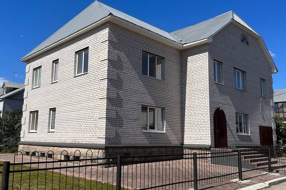 дом г Череповец ул Монтклер городской округ Череповец фото 1