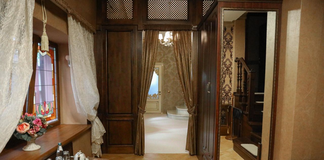 комната г Сургут ул Сергея Безверхова 21 фото 2