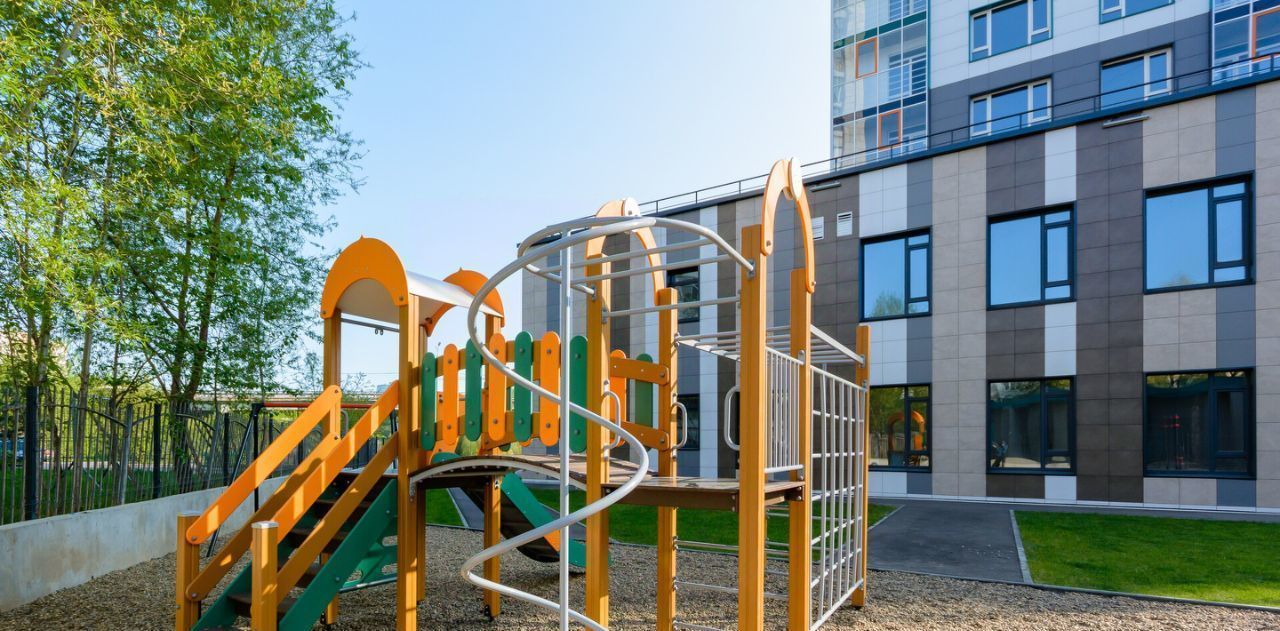 квартира г Пермь р-н Свердловский ул Революции 2а фото 3